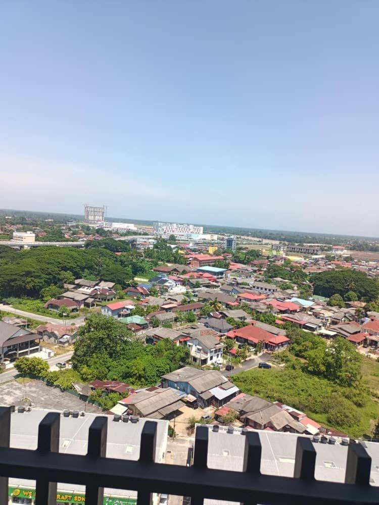 Auranadtroikakb Apartment Wifi-Netflix-Coway Kota Bharu Zewnętrze zdjęcie