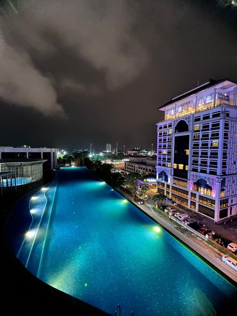 Auranadtroikakb Apartment Wifi-Netflix-Coway Kota Bharu Zewnętrze zdjęcie
